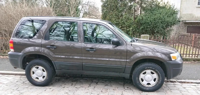 Ford Escape cena 12100 przebieg: 210000, rok produkcji 2006 z Wrocław małe 11